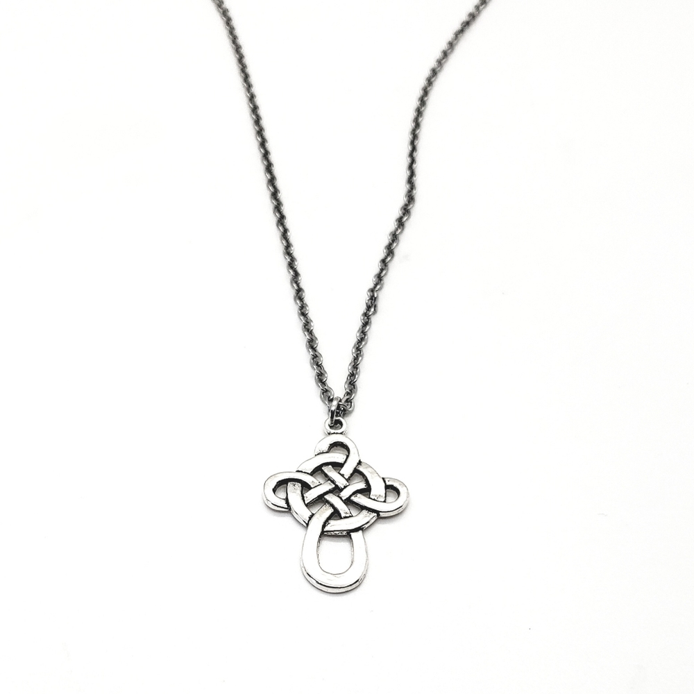 Hand Crafted Silver Celtic Knot Pendant Necklace - Picture 2 of 4